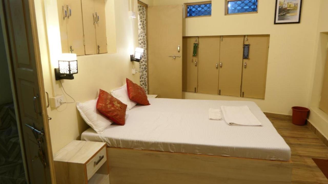 Yogi Soul Hotel Benares Buitenkant foto