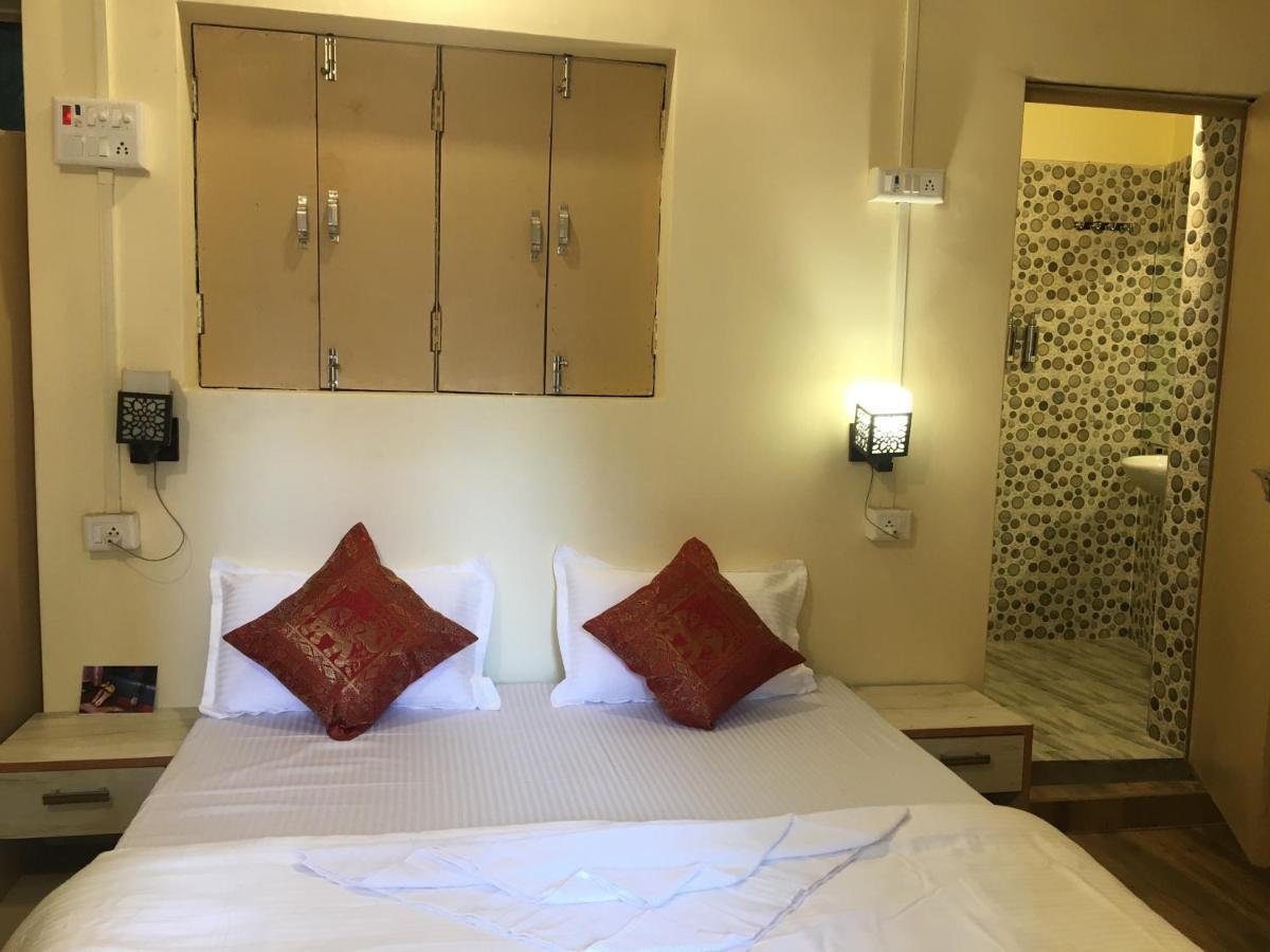 Yogi Soul Hotel Benares Buitenkant foto