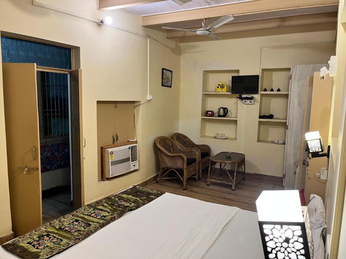 Yogi Soul Hotel Benares Buitenkant foto