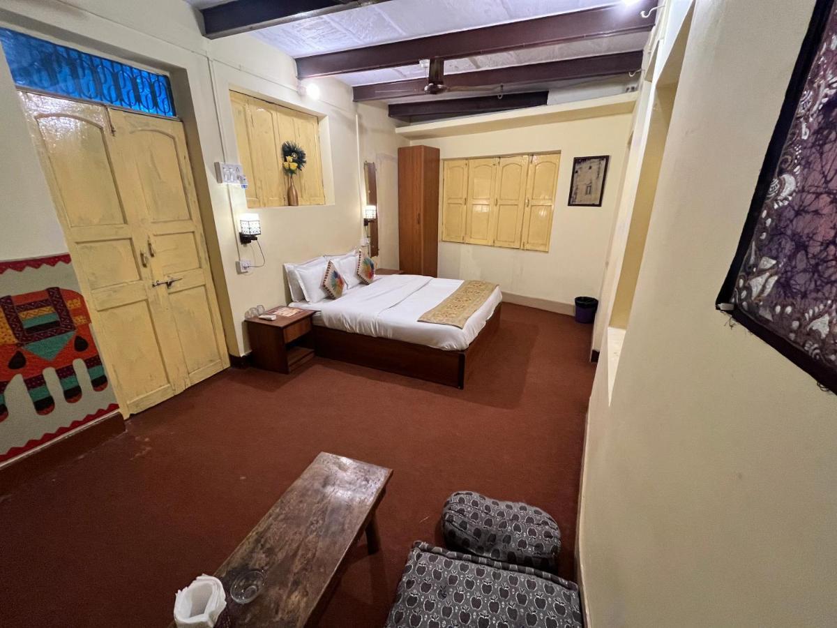 Yogi Soul Hotel Benares Buitenkant foto